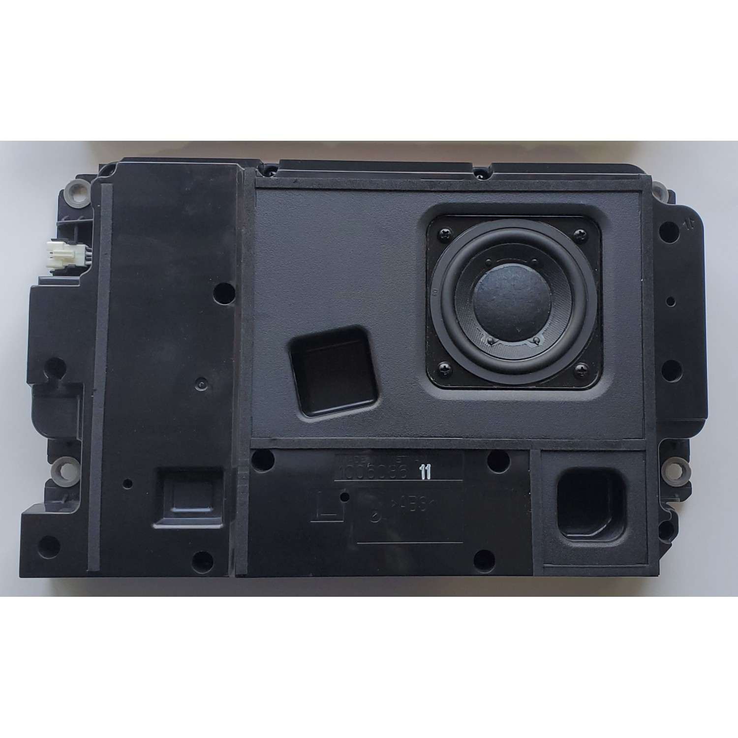 KIT DE BOCINAS PARA TV SONY / NUMERO DE PARTE 100608621 / VBX0218 / 1-006-086-21 / 100608611 / VBX0217 / 1-006-086-11 / MODELOS XBR-75Z8H / XBR75Z8H / XBR-85Z8H / XBR85Z8H - Imagen 2