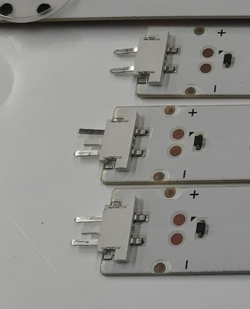 KIT DE LEDS ORIGINAL PARA TV LG 6 PIEZAS / NUMERO DE PARTE EAV63192711 / SSC_43INCH_FHD_B_REV02_150925 / SSC_43INCH_FHD_A_REV02_150925 / 43LH51_FHD_A S / 43LH51_FHD_B S / BOE43036 / PANEL NC430DGG-AAGP1 / MODELO 43UN7000PUB - Imagen 4