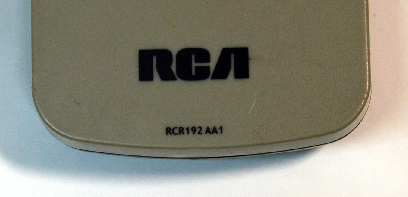 CONTROL REMOTO ORIGINAL RCA PARA SISTEMAS DE CINE EN CASA / REPRODUCTORES DE DVD / NUMERO DE PARTE RCR192AA1 / RCR192AB1 / MODELO RTD206 / RTD207 / RTD209 / RTD217 / RTD258 / RT2760 / RT2770 / RT2870 / RT2870A / RT2906 / RT2910 / RTD315W / RTD316W - Imagen 3