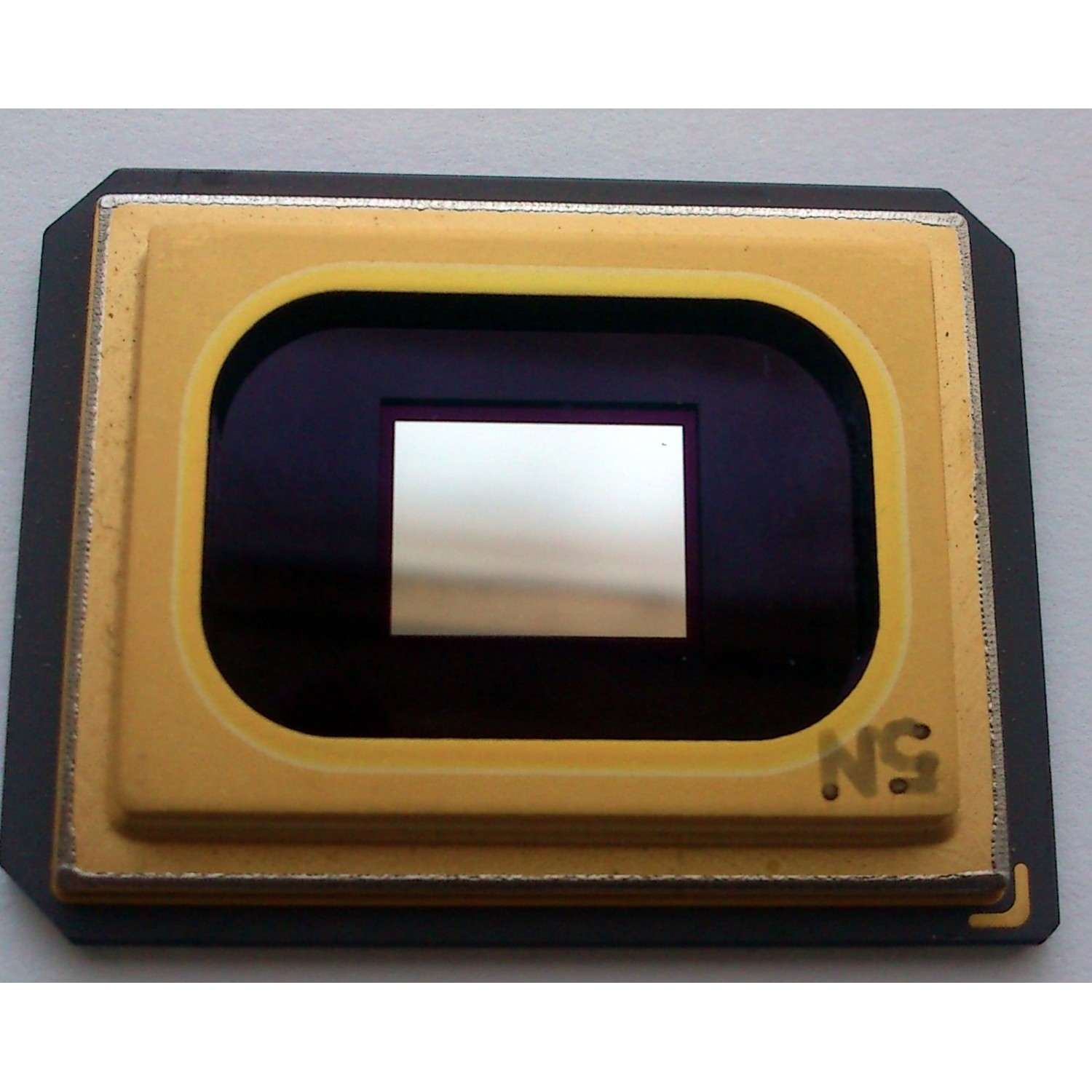 CHIP DMD / SHARP S1076-6009 MODELO PG-F261X