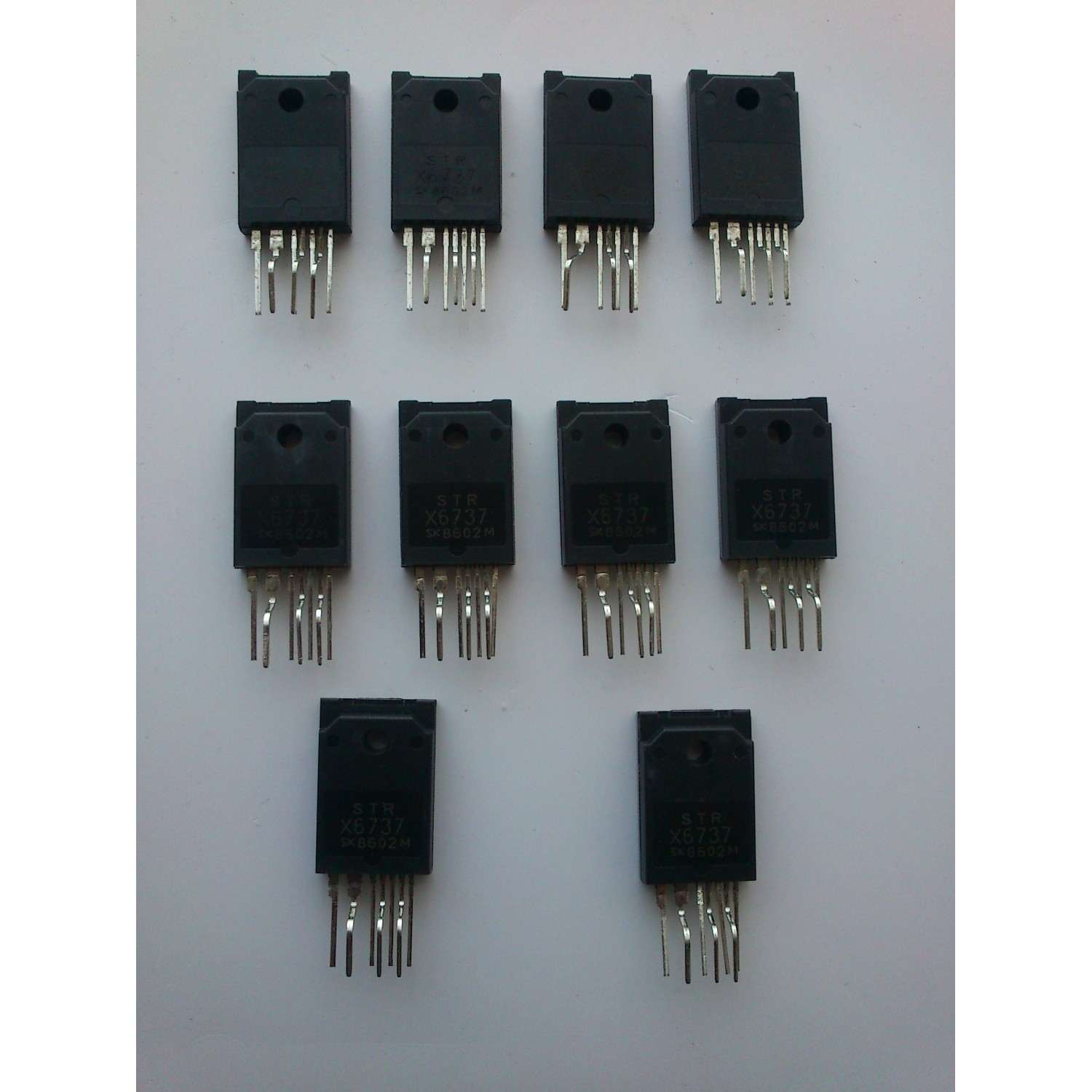 LOTE CON 10 PIEZAS /  IC REGULADOR DE VOLTAJE / STR-X6737 - Imagen 2