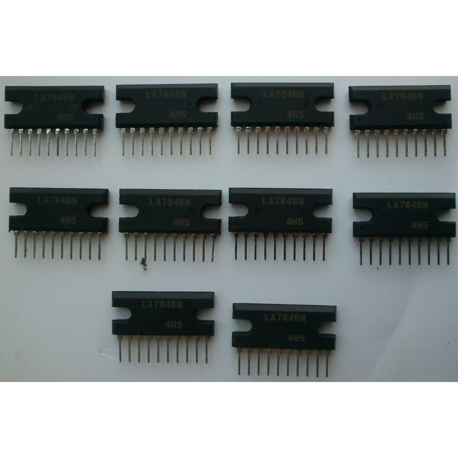 LOTES CON 10 PIEZAS / IC  DE DEFLEXION DE SALIDA VERTICAL LA7846N - Imagen 2