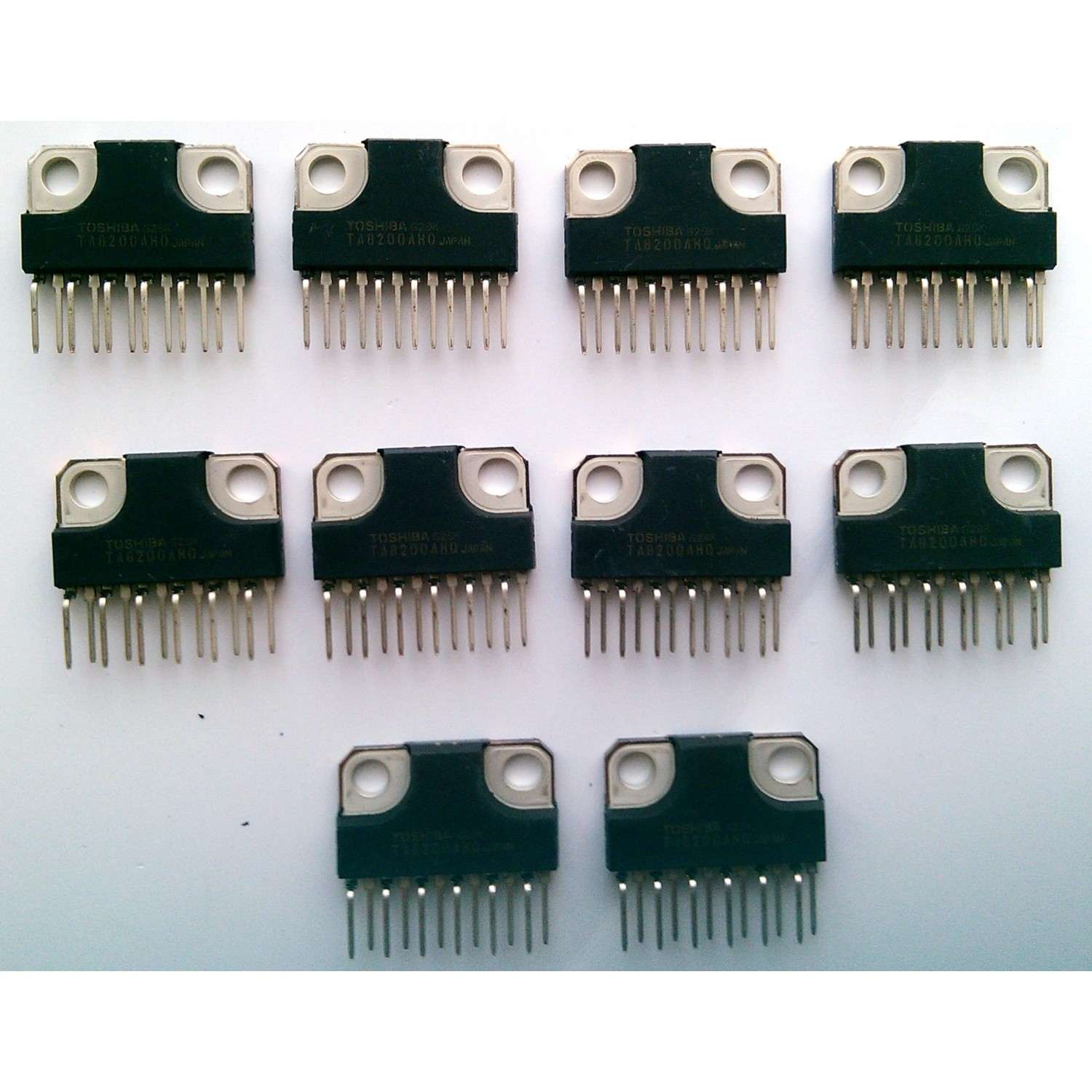 LOTE CON 10 PIEZAS / IC DUAL AUDIO AMPLIFICADOR  TA8200AHO - Imagen 2