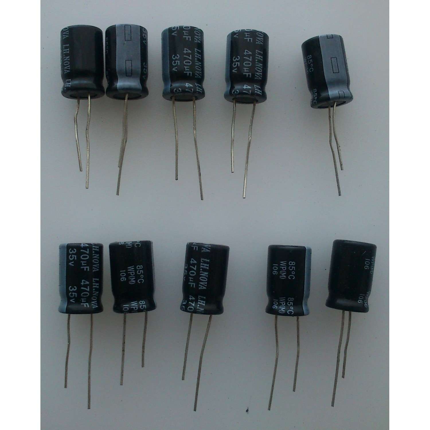 LOTE DE 10 PIEZAS DE CAPACITORES 470 µF - 35 V	 - Imagen 1