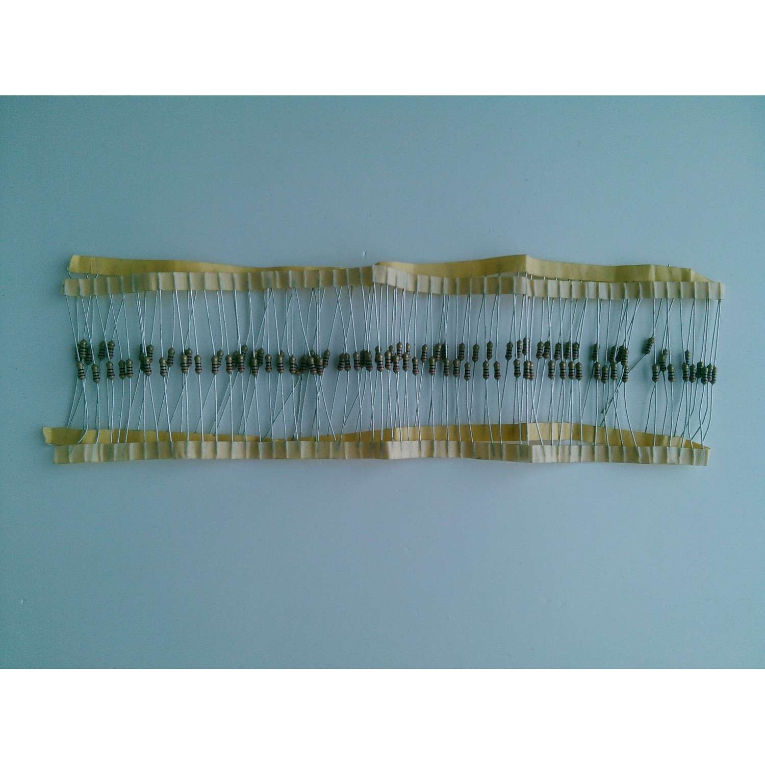 LOTE DE 100 PIEZAS DE RESISTORES / 270 Ω  ½  W - Imagen 2