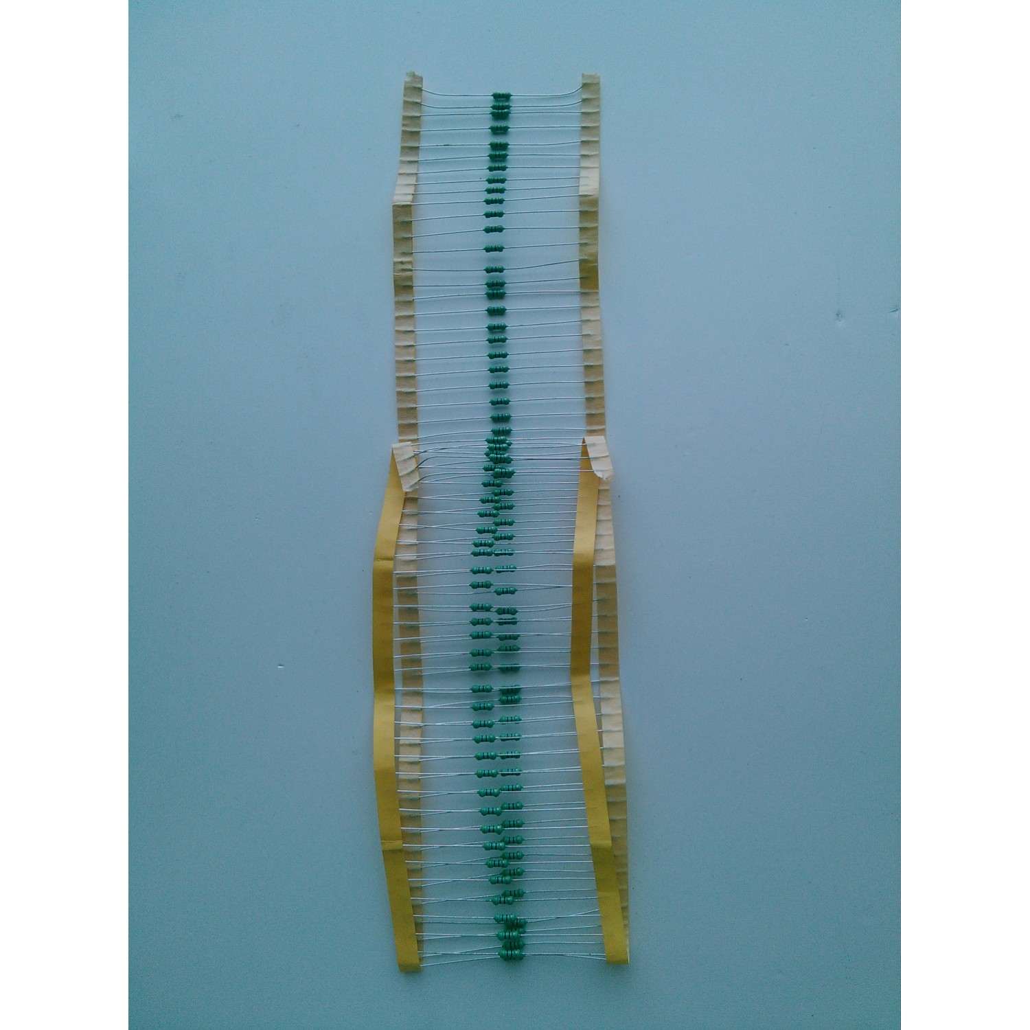 LOTE DE 100 PIEZAS DE RESISTORES / 470 Ω ½ W - Imagen 2