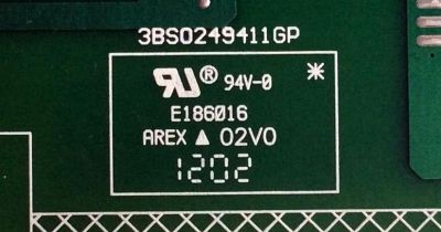 FUENTE DE PODER / TOSHIBA 75019909 / PK101V1750I / FSP112-4F01 / 01-PK101V1750I / 3BS0249411GP / PARTE SUSTITUTA PK101V1780I / MODELOS DP32242 SSD32TA-00 / 32C110U / 32C120U1 / 32DT1U / 32DT2U - Imagen 3