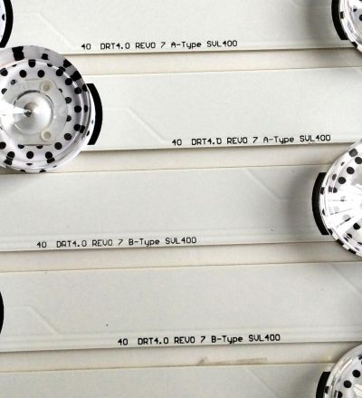 KIT DE LED´S PARA TV (8 PIEZAS) / LG 6916L-0884A / 6916L-0885A / DRT4.0 REV0 7 A-TYPE SVL400 / DRT4.0 REV0 7 B-TYPE SVL400 / 0884A / 0885A / 002S5B / 003S5B / MODELO 48LA5300-UA - Imagen 2
