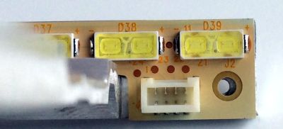 KIT DE LED'S PARA TV (2 PIEZAS) / VIZIO  7355T02.002- 1-DX1 / 12702N / E88441 / E150504 / PANEL T550HVN01.5 / MODELO M550VSE - Imagen 4