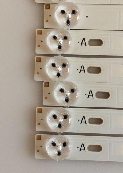 KIT DE LED´S PARA TV (10 PIEZAS) / SONY / SAMSUNG 2013SONY40B 3228 05 REV1.0 130927 / CEM-3-N 047 / PANEL NS4F400DND01 / MODELO KDL-40W600B  - Imagen 2