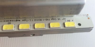  LED PARA TV  / TOSHIBA / 3660L-0374A / 42" V6 EDGE FHD-1 REV1.0 1 L-TYPE / 42" V6 EDGE FHD-1 REV1.0 1 R-TYPE / PANEL LC420EUD(SD)(F2) / MODELO 42TL515U / 55 CM / NOTA IMPORTANTE : KIT CUENTA ORIGINALMENTE 2 PIEZAS ((INCOMPLETO 1 PIEZAS))  - Imagen 2