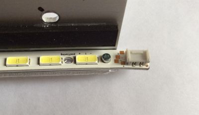 LED PARA TV SONY ((1 PIEZA)) / NUMERO DE PARTE 60INCH 7030PKG 68EA / GA 0399 / LG INNOTEK 60INCH 7030PKG 68EA R-TYPE REV0.2 120611 / LG INNOTEK 60INCH 7030PKG 68EA L-TYPE REV0.2 120611 / PANEL JE600D3LC5N  / MODELO KDL-60R550A / ((MEDIDAS 1.36M x 26CM)) - Imagen 3