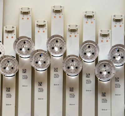 KIT DE LEDS PARA TV LG 24 PIEZAS / NUMERO DE PARTE LG Innotek Direct 3.0_70inch_A TYPE Rev01_20140310 / LG Innotek Direct 3.0_70inch_B TYPE Rev01_20140310 / LG Innotek Direct 3.0_70inch_C TYPE Rev01_20140310 / PANEL HC700CUF-VHHD1 / MODELO 70LB7100-UC - Imagen 2