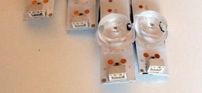 KIT DE LED´S PARA TV (4 PIEZAS) / TCL 180912 / 1.14.HBMD550003 / 1.14.HBMD550002 / 4C-LB5507-PF01J / 4C-LB5508-PF01J / 095E-G3-2-SB.D550L04-17327-SL2007 / SB.D550R04-17328 / PANEL LVU550NDEL SJ9W01 / MODELOS 55S423 / 55S425LFBA - Imagen 4