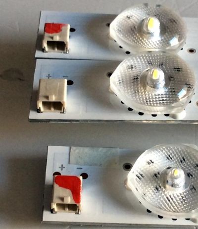 KIT DE LED´S PARA TV (3 PIEZAS) / RCA 40E6000 / LB-C400F16-E60-C-G01-XRD2 / CRH-Z40E6000303007036AD REV1.0 / CRH-Z40E6000303007036AD / E479275 / B181230A1CA / B18123OA1CA / Y162-L07-JA-2 / 208182 / PANEL C400F18-E61-C / MODELO RTR4060-B-US - Imagen 4