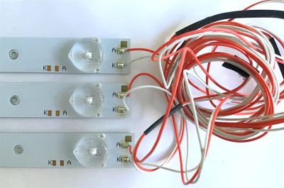 KIT DE LED'S PARA TV INSIGNIA (3 PIEZAS) / B-HWBB28D557 / 570202001231 / Y2-B6-N4 / PANEL SM275TCA08 / MODELO NS-28D220NA16 - Imagen 4
