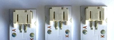 KIT DE LED'S PARA TV ELEMENT (3 PIEZAS) / NUMERO DE PARTE  303WY390042 / 0Y39D07-ZC22AG-04 / 532WY390M12 / E469119 / PANEL CN385CN7520 / MODELO ELSW3917BF - Imagen 3