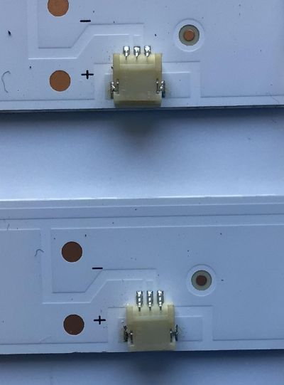 KIT DE LED'S PARA TV HISENSE (2 PIEZAS) / NUMERO DE PARTE HD425X1U81-T0L3+2019110801+SVH425A11 / ZD_SSC_D425_2X14_01_ RFE30_V1.2_20191108 / HIP7.820.150 / 1232141 / E466169 / PANEL HD425X1U51-T0L3/S0/GM/R0H / MODELO 43R6090G5 - Imagen 3