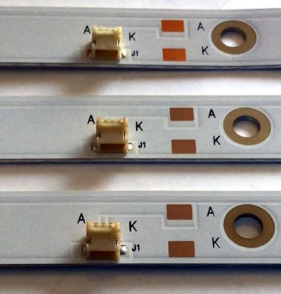 KIT DE LED'S PARA TV INSIGNIA (3 PIEZAS) / NUMERO DE PARTE 30339007043 / 30339007043D / LED39D07-ZC26AG-05 / 39000M82 / 25737A / 200520BB07 / PANEL LC390TA2A / MODELO NS-39DF310NA21 - Imagen 4