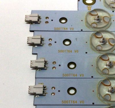 KIT DE LED´S PARA TV (12 PIEZAS) / NUMERO DE PARTE (L) 500TT63 / (R) 500TT64 / 500TT63 V0 / 500TT64 V0 / 50026001 / E213009A / PANEL TPT500J1-HVN07.U / MODELO E505 - Imagen 5