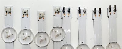 KIT DE LED'S PARA TV SAMSUNG ((8 PIEZAS)) / NUMERO DE PARTE BN96-46570A / BN96-46571A / V8DN-430SMB-R1 / V8DN-430SMA-R1 / MODELOS UN43J / UE43N / UA43N / HG43AJ / LH43BENELGA/ZX / LH43BERBLGAXGO BA01 / MAS MODELOS EN DESCRIPCIÓN - Imagen 3