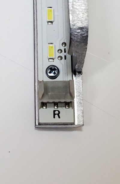 LED PARA TV ((1 PIEZA)) / NUMERO DE PARTE NLAW10100R / NLAW10100L / 32Y42L / 32Y42R / 020NLY-L4 / 110310B-0340 / 110310B-0343 / PANEL VVX32F101G00 / MODELOS TC-L32E3 / TX-L32E3B / TX-L32E3E / TX-L32E30B - Imagen 3