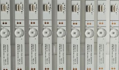 KIT DE LED´S (( NUEVOS )) PARA TV HISENSE (( 9 PZ )) NUMERO DE PARTE LB5514V V1 / JHD55X3U51-T0L8-2020120701 / 1252620 HE55 B1L00344 / 1252620 HE55 B1L00344 / HE55 B1L 00344 / PANEL JHD55X3U51-T0L8B2/S0/GM/ROH / MODELOS 55U6G / 55U6GR / 55U6GR5 - Imagen 2