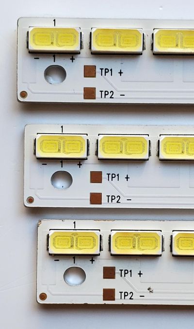 KIT DE LED'S PARA TV SHARP ((3 PIEZAS)) / NUMERO DE PARTE 5369ZZ / LG INNOTEK 70INCH 7030PKG 64EA REV0.1_20120921 / 20120921 / PANEL JE695D3GW8CD / MODELOS LC-70LE657U / LC-70LE550U - Imagen 2