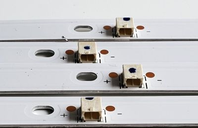 KIT DE LED'S PARA TV WESTINGHOUSE / PHILIPS ((4 PIEZAS)) / NUMERO DE PARTE JL.D50081330-002AS-M_V01 / E519757 / YH-02 94V-0 E519757 JX / 20BF530 / LB-C500-G7N-U-C-8-12-X9 / PANEL C500Y19-5C / DISPLAY HF500QUB-F20 / MODELOS 50PFL5756/F8 / WR50UX4012 - Imagen 3