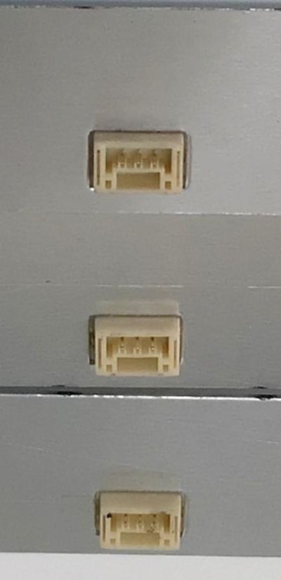 KIT DE LED'S PARA TV TCL ((3 PIEZAS)) / NUMERO DE PARTE GIC32LB27_LED3030_V0.6_20140820 / GIC32LB27 / 4C-LB3208-ZM3 / PANEL LVW320NDAL / ST3151A05-8 / MODELOS 32S3700 / 32S4610R / 32S3700TCA / 32S3700TAAA / 32S3700TBAA / 32S3700TCAA / 32S3700TCAAA - Imagen 2