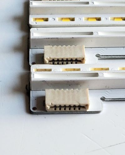 KIT DE LED'S PARA TV LG ((4 PIEZAS)) / NUMERO DE PARTE SSC_Y21_75NANO85_BOE_66LED_A BAR_REV01_200628 / SSC_Y21_75NANO58_BOE_66LED_B BAR_REV01_200628 / E469119 / MODELO 75NANO75SPA / 75NAN075SPA - Imagen 3