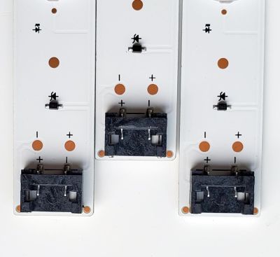 KIT DE LED'S PARA LG ((3 PIEZAS)) / NUMERO DE PARTE LC43490089A / LG Innotek DRT 43INCH_A-Type LED_ARRAY_REV0.0_180220 / 3PCM00785A / E485186 / MODELOS 43UK6200PUA / 43UK6300PUE / 43UK6300PUE.DUSTLUM - Imagen 2