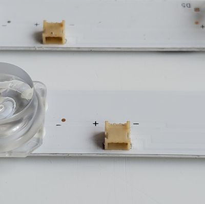 KIT DE LEDS ORIGINAL PARA TV HISENSE 2 PIEZAS / NUMERO DE PARTE LB500A5 V0 / HD500H1U91-T0L2+2023020102 / HD500H1U91-T0L2 / 2023020102 / 1307344 / PANEL HD500H1U91-T0L2\S0\SM\ROH / MODELOS 50A6K / 50A6KV / 50A65KV / 50R6030N - Imagen 4