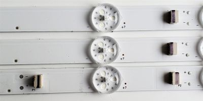 KIT DE LED'S PARA HISENSE ((3 PIEZAS)) / NUMERO DE PARTE 50D6100 / 50HR332M14A1 V0 / 50HR332M14B1 V0 / 14*2 A -B02 / 14*1 B -B02 / 50HR332M14 / MODELO 50'' - Imagen 3