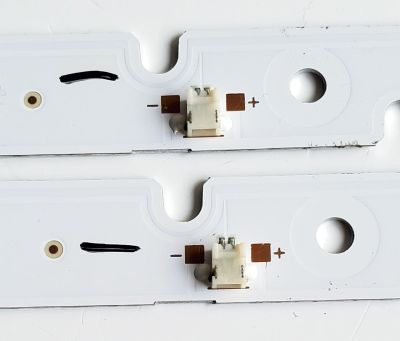 KIT DE LED'S PARA TV PHILCO ((2 PIEZAS)) / NUMERO DE PARTE 06-32C2X6-618-M13W14-180528 / 261501005170 / E469119 94V-0 / 230101009271 / PANEL HK315LEDM-JH3MH / DISPLAY PT320AT01-4 / MODELO PH32C10DSGWA - Imagen 4