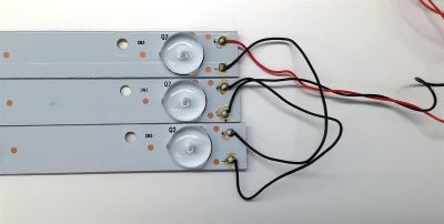 KIT DE LED'S PARA TV SEIKI ((3 PIEZAS)) / NUMERO DE PARTE GKB7.820.3813 / 3238-T2-S / E334789 / LTE32368 / 5.948.3009 / 151023-A0K34-JMD-J9-11 / MODELOS SE32HY27 / SE32HY10 - Imagen 2