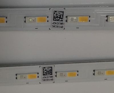 KIT DE LED'S PARA TV SAMSUNG ((2 PIEZAS)) / NUMERO DE PARTE BN96-50381A / V0T6-430SM0-R0 / 50381A / PANEL CY-RT043HGEV1H / DISPLAY HV430QUB-F1A / 50309A / MODELOS QN43LS03 / QN43LS01 / QN43Q6D / QN43Q60TAFXZA AB01 / QN43Q60TBFXZA AB01 /  - Imagen 2