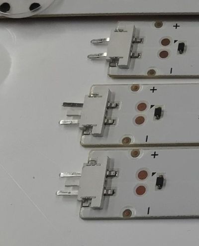 KIT DE LEDS ORIGINAL PARA TV LG 6 PIEZAS / NUMERO DE PARTE EAV63192711 / SSC_43INCH_FHD_B_REV02_150925 / SSC_43INCH_FHD_A_REV02_150925 / 43LH51_FHD_A S / 43LH51_FHD_B S / BOE43036 / PANEL NC430DGG-AAGP1 / MODELO 43UN7000PUB - Imagen 4