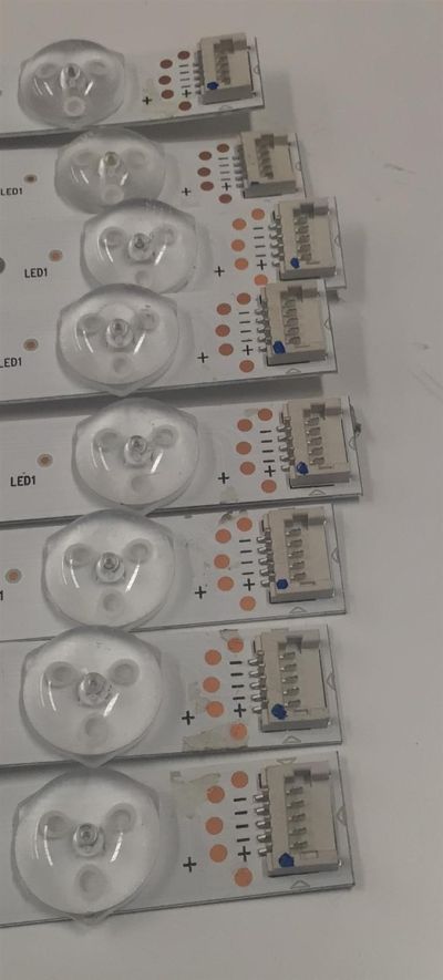KIT DE LEDS PARA TV ORIGINAL 8 PIEZAS / NUMERO DE PARTE HXLB22118 / HD550H3U61-T0L9K4+2023041701+LL-HXLB22118 / 230711LQ / 1308093 / 3HUC - Imagen 4