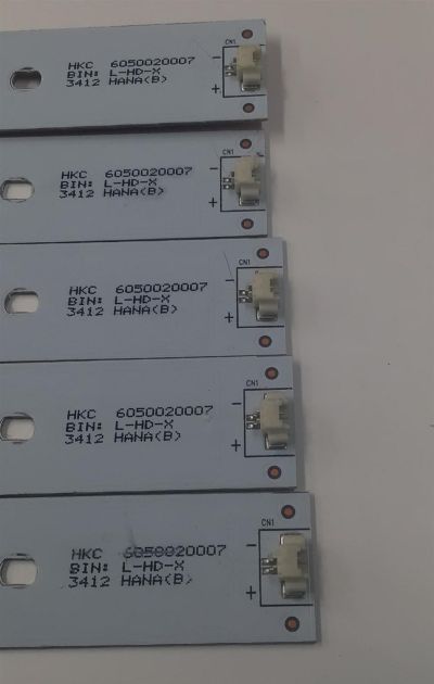 KIT DE LEDS PARA TV PROSCAN ORIGINAL 5 PIEZAS / NUMERO DE PARTE 6050020007 / 6003100091 / 32D7-LIGHT-BAR-PCB / E331369 / PANEL HK315WLEDM-BH28H / DISPLAY HV320WX2-201 / MODELO PLDED3273A-B - Imagen 2