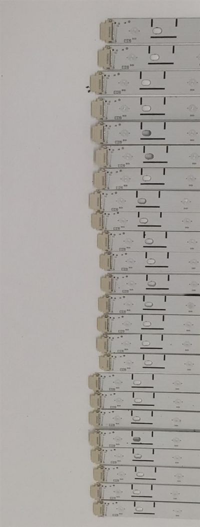 KIT DE LEDS PARA TV HISENSE ORIGINAL 24 PIEZAS / NUMERO DE PARTE SVH650AW0 / CRH-BXK65H3U51B1836T8Z2S1P2B3-REV1.3 / CRH-BXK65H3U51B1836T8Z2S1P2B3-REV1.3 / HD650H3U51-T0L6 / 2022110030 / PANEL HD650H3U51-T0L6 / MODELO 65U6K - Imagen 3