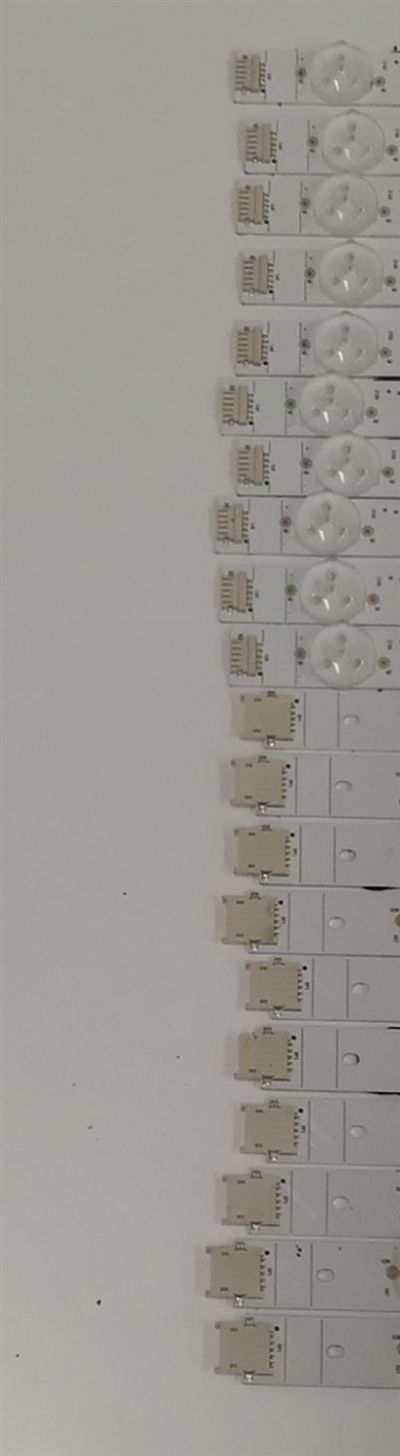 KIT DE LEDS PARA TV HISENSE ORIGINAL 20 PIEZAS / NUMERO DE PARTE JL.D7501M330 / JL.D7501M330-003AL-M_V02 / JL.D7501M330-003AR-M_V02 / RSAG7.820.13291/ROH VER.C / RSAG7.820.13292/ROH VER.C / PANEL HD750H3U71-T0L8K1 / DISPLAY HV750QUB-F92 / MODELO 75U7K - Imagen 2