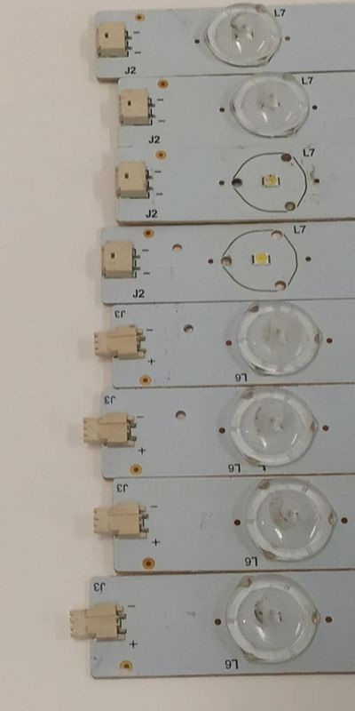 KIT DE LEDS PARA TV BUSH ORIGINAL 8 PIEZAS / NUMERO DE PARTE MKN-DLED40-06 / MKN-DLED40-06R-A01 / MKN-DLED40-06L-A01 / MODELO BMKDVD40LED - Imagen 4
