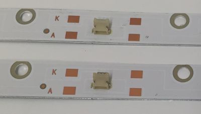 KIT DE LEDS ORIGINAL PARA TV ONN 2 PIEZAS / NUMERO DE PARTE 30340008008DS / LED40D08-ZC62AG-14DSEZ / A22/135LM/3.4V/ 240718AC08 / 40000M59S / PANEL HV400FHB-F11 / V400HJ9-PE1 (C4) / MODELO 100058007 40" / DAW40FR - Imagen 3