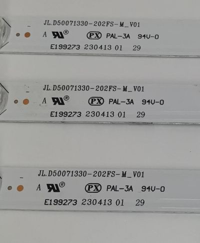 KIT DE LEDS PARA TV VIZIO ORIGINAL 3 PIEZAS / NUMERO DE PARTE JL.D50071330-202FS-M_V01 / 23413 01 29 / F8PMB000045JAUXLB00GGCN405C / PANEL V500DJ7-D03 / MODELO V506-J09 - Imagen 2