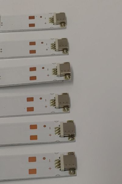 KIT DE LEDS PARA TV ONN ORIGINAL 12 PIEZAS / NUMERO DE PARTE 303GJ650044 / 303GJ650045 / GJ-65MB02-0D22-6X10-20221101-L / GJ-65MB02-0D22-6X10-20221101-R / B005P00103163A / B005P00103164A / PANEL TPT650WR-R3HA.P REV:S3LAN / MODELO 100012587 65" - Imagen 3