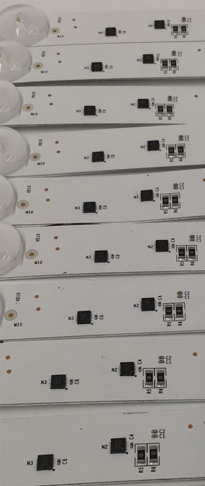 KIT DE LEDS PARA TV HISENSE ORIGINAL / INCOMPLETO SOLO 19 PIEZAS / NUMERO DE PARTE JL.D7501M330 / JL.D7501M330-003AL-M_V02 / JL.D7501M330-003AR-M_V02 / PANEL HD750H3U71-T0L8K1 / DISPLAY HV750QUB-F92 / MODELO 75U7K / KIT CONSTA ORIGINALMENTE DE 20 PIEZAS - Imagen 8