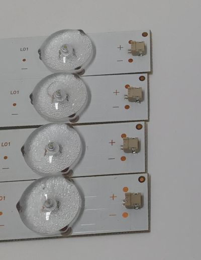 KIT DE LEDS PARA TV SEIKI ORIGINAL 4 PIEZAS / NUMERO DE PARTE JL.D40091235-111AS-R7N / AE12530 / 21005485 / D161205 / T411 / MODELO SFM40 - Imagen 2