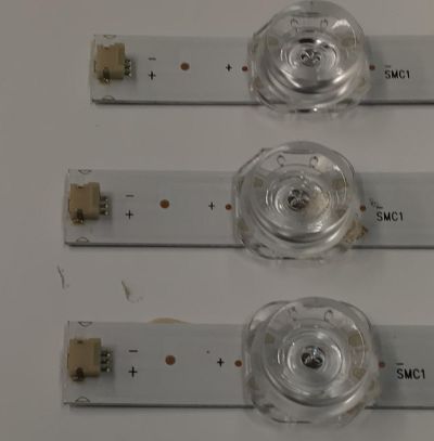 KIT DE LEDS PARA TV ORIGINAL 3 PIEZAS / NUMERO DE PARTE 303HX430053CD / HFSX43D08-ZC42AG-08CD / 2300023007 / 70401-01869 / 240603AB04 / GC430M71 / MODELO 43" - Imagen 4