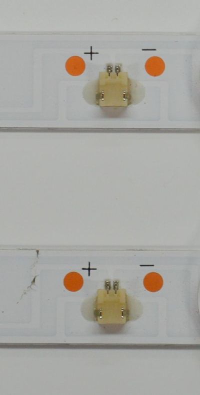 KIT DE LEDS ORIGINAL PARA TV RCA 2 PIEZAS / NUMERO DE PARTE D3200701-3030AS / SJ.CX.D3200701-3030AS-M / 1.14MD320121 / 180305 / 07GG-308053219NDTZ001 / C3-175V08V14B-6.4-6.V6 / 180518D4 / CX.D320S33-13819-HL1023 / MODELO RTV32Z2SM - Imagen 2